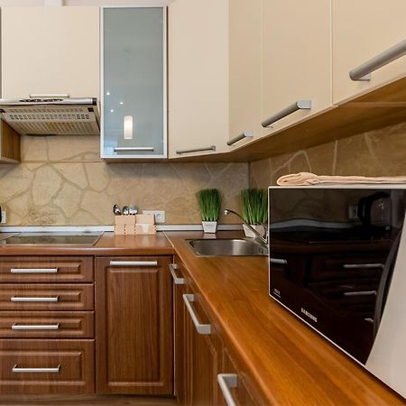 2К Квартира Між Майданом Та Софією Київською Apartment Exterior photo