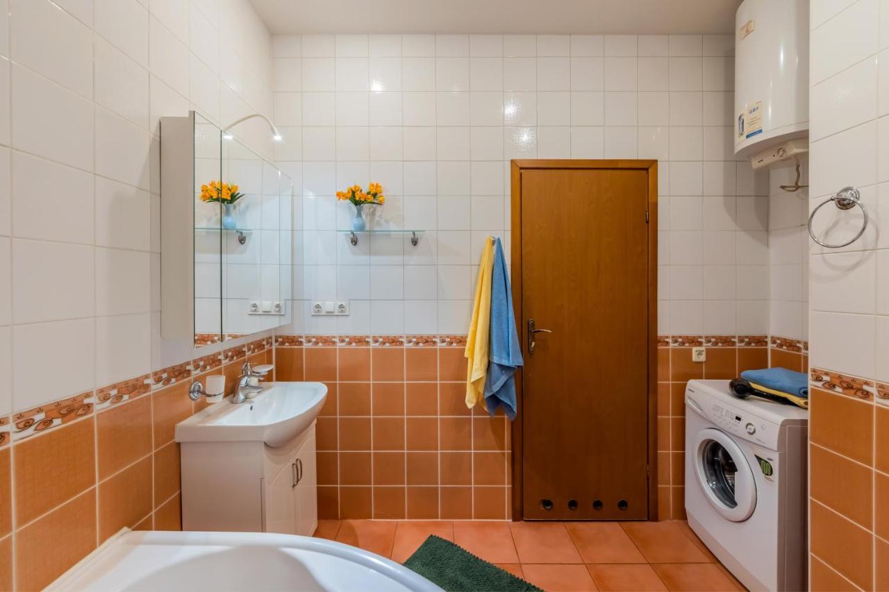 2К Квартира Між Майданом Та Софією Київською Apartment Exterior photo