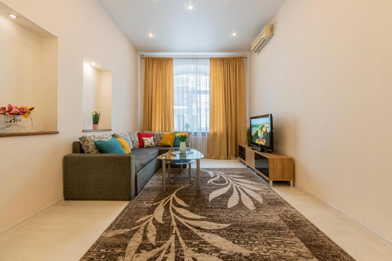 2К Квартира Між Майданом Та Софією Київською Apartment Exterior photo