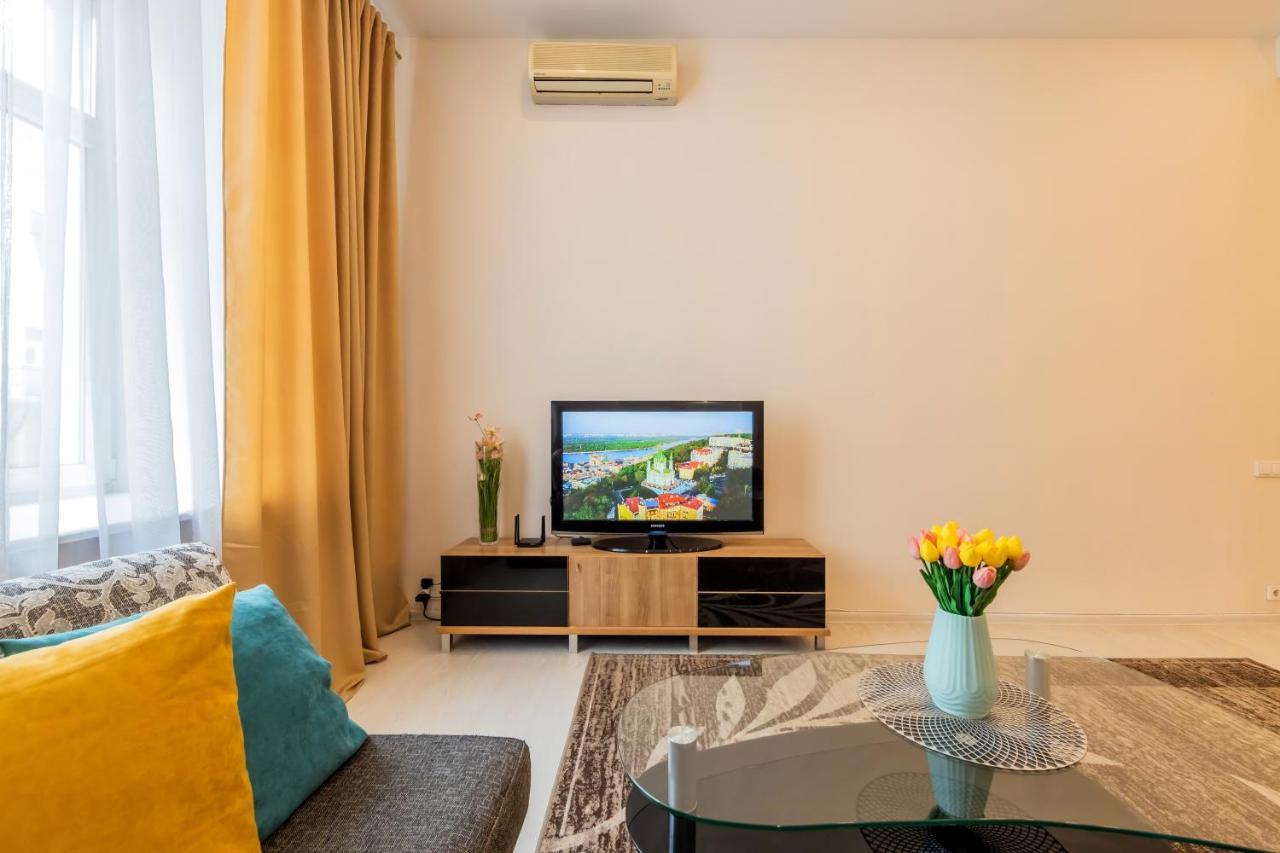 2К Квартира Між Майданом Та Софією Київською Apartment Exterior photo